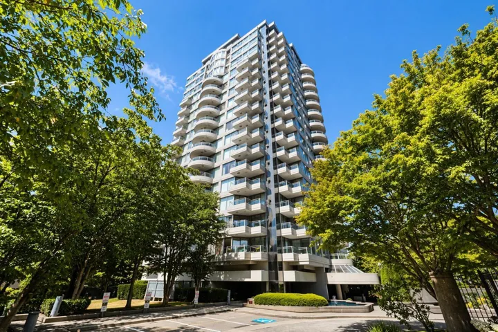 702 13353 108 AVENUE, Surrey, British Columbia V3T5T5