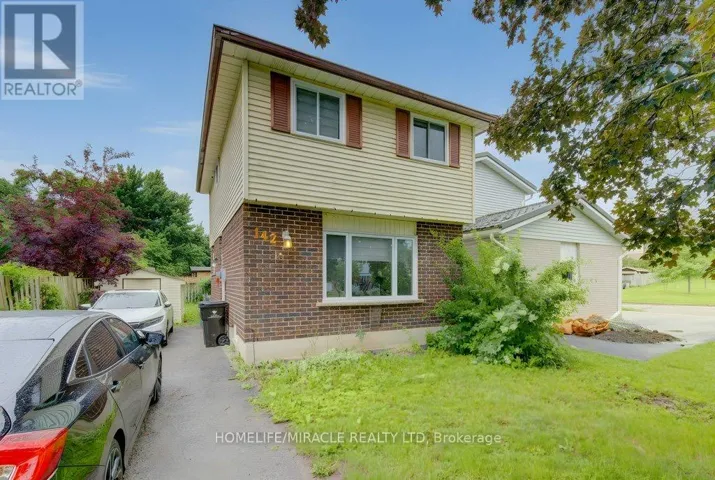 142 CORNERBROOK CRESCENT, Waterloo, Ontario N2V1L2