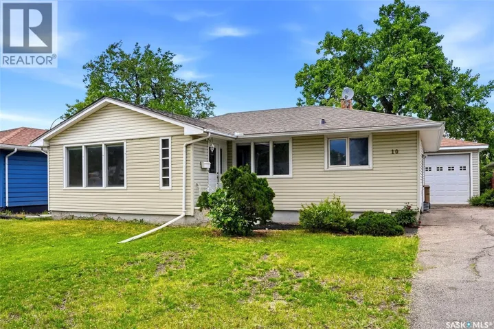 10 Lamont CRESCENT, Regina, Saskatchewan S4S4A4