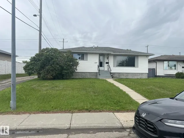 9315 132A AV NW, Edmonton, Alberta T5E1B4