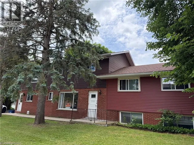 379 HOLLY Street, Waterloo, Ontario N2L4G5