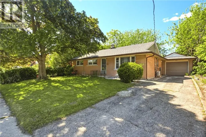 32 CLOSE Avenue, Cambridge, Ontario N1R2R6