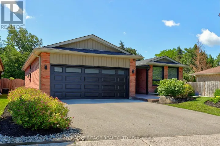 30 KAREN DRIVE, Kawartha Lakes (Lindsay), Ontario L9V5V6
