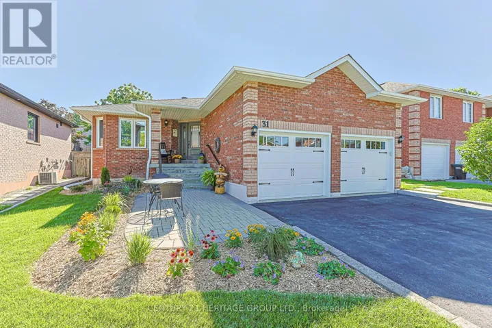31 FOX RUN LANE, Bradford West Gwillimbury (Bradford), Ontario L3Z2J1