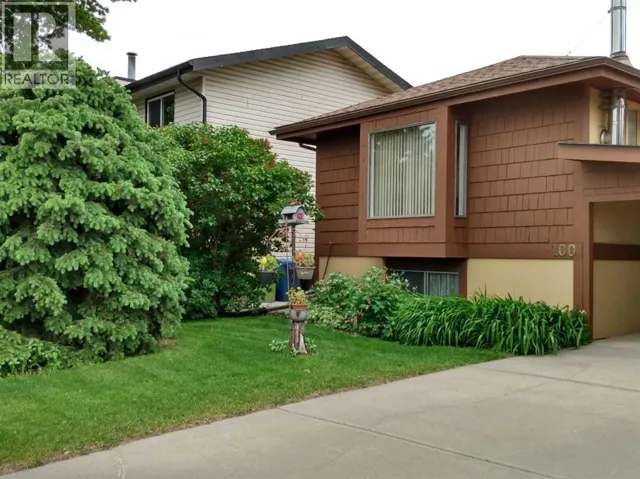 100 Doverglen Crescent SE, Calgary, Alberta T2B2P6