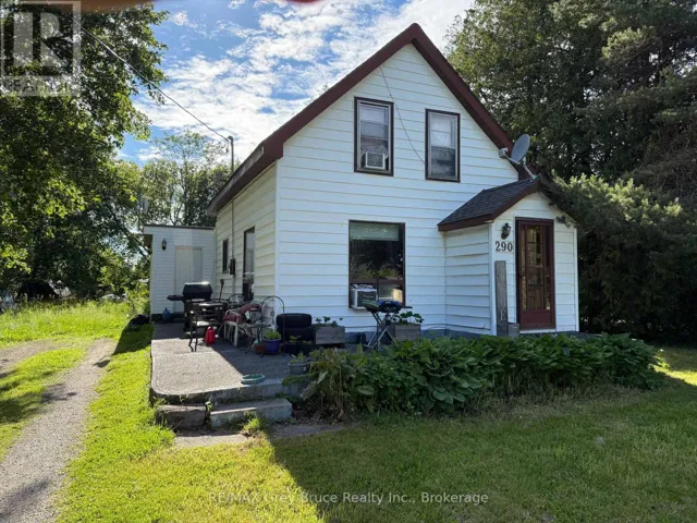 290 BERFORD STREET, South Bruce Peninsula, Ontario N0H2T0
