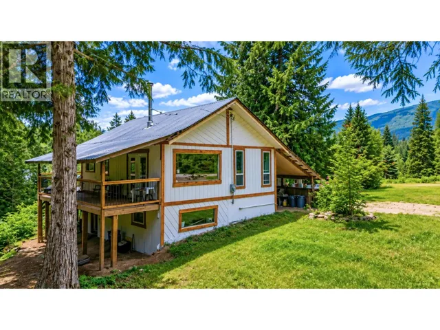 4752 Lybarger Road, Malakwa, British Columbia V0E2J0