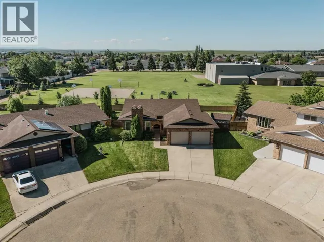 32 Rice Court SE, Medicine Hat, Alberta T1B3X2