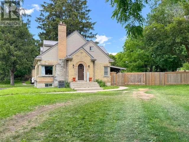 100 SUNSET DRIVE, St. Thomas, Ontario N5R3B6