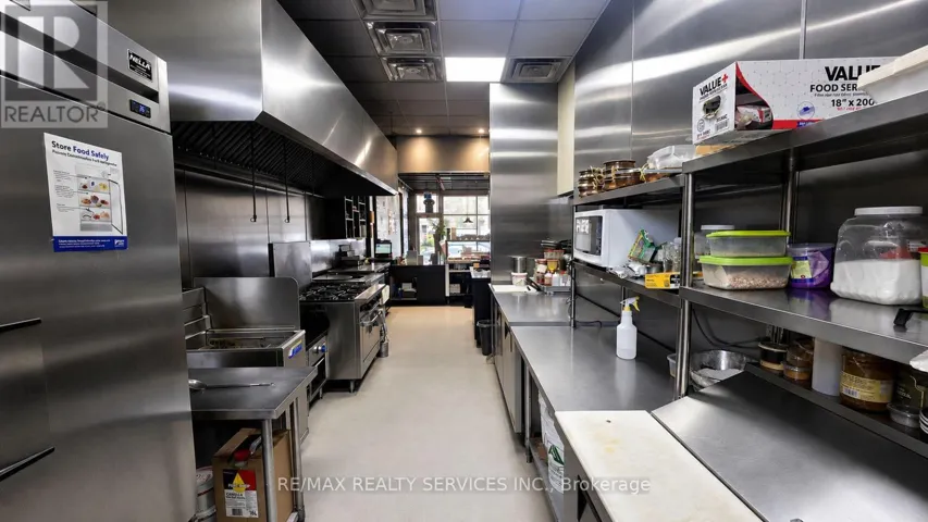 J7 - 10635 BRAMLEA ROAD, Brampton (Sandringham-Wellington), Ontario L6R3P4