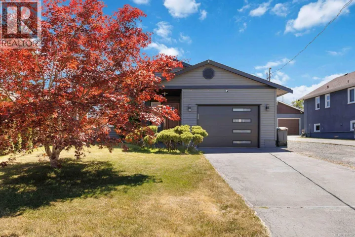 1171 Roy Rd, Saanich, British Columbia V8Z2X5