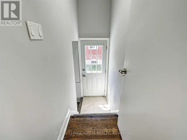 BSMT STUDIO - 106 GILROY DRIVE, Toronto (Dorset Park), Ontario M1P2A1