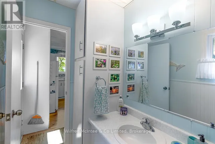 780
