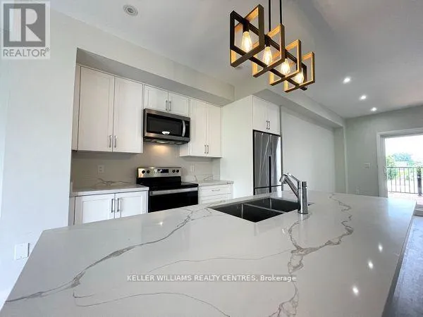 454 VETERANS DRIVE, Barrie (Holly), Ontario L4N6A6