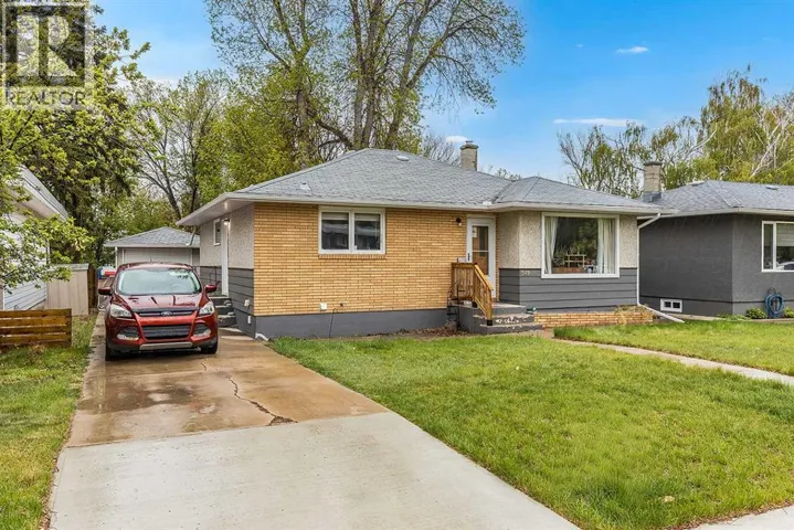549 2 Street NW, Medicine Hat, Alberta T1A6K2