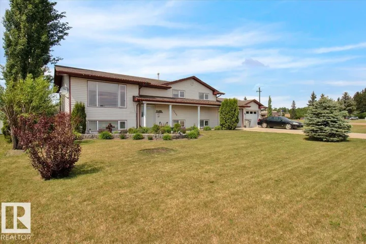 5506 53ST, Mundare, Alberta T0B3H0