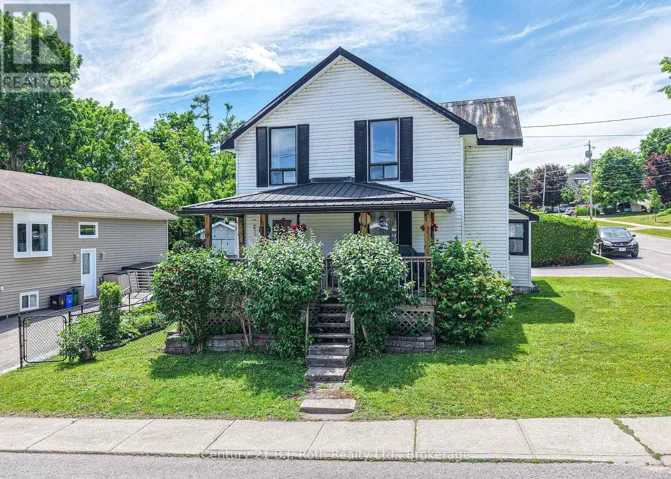 139 BORLAND STREET E, Orillia, Ontario L3V2C1