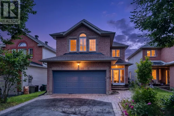29 NORTOBA CRESCENT, Ottawa, Ontario K2T1G9