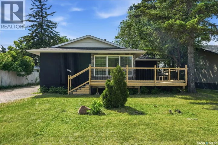 1308 Preston AVENUE S, Saskatoon, Saskatchewan S7H2V4