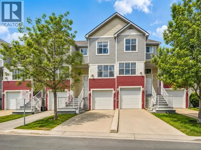 120 Country Village Cape NE, Calgary, Alberta T3K5K2