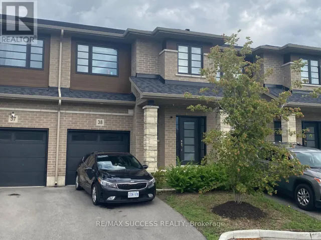 38 - 520 GREY STREET, Brantford, Ontario N3S0K1