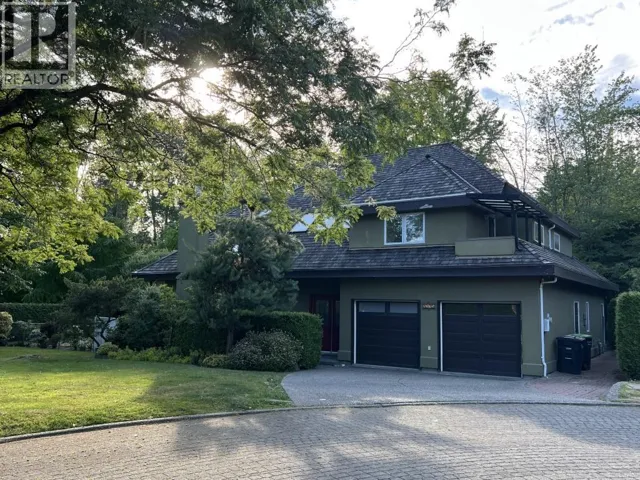 8575 CAPTAINS COVE, Vancouver, British Columbia V6P6S1