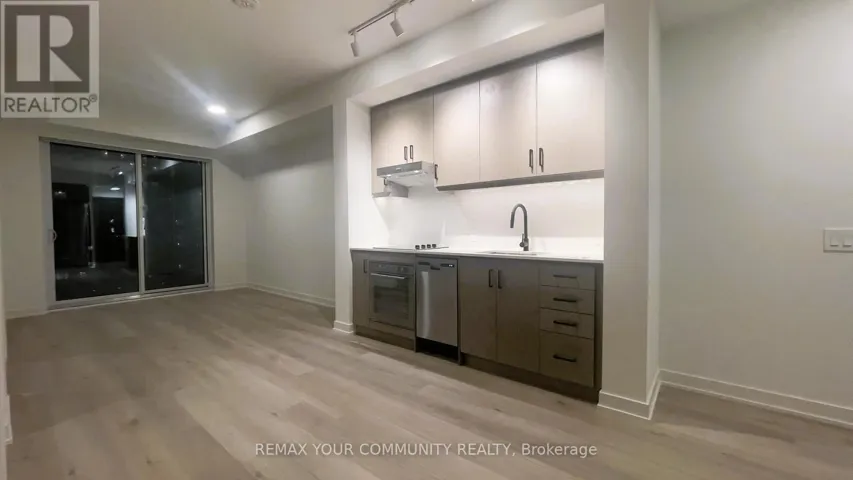 1018 - 9 TECUMSETH STREET, Toronto (Niagara), Ontario M5V0V6