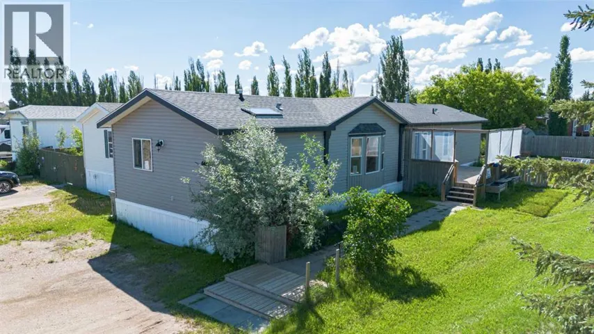 6013 54 Ave Close, Stettler, Alberta T0C2L2