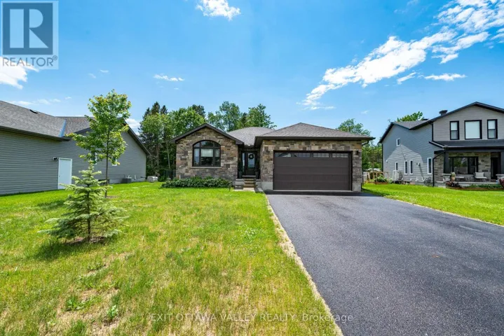 1038 BEATTY CRESCENT, Deep River, Ontario K0J1P0