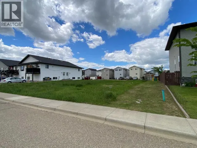 331, 333, 335 17 Street E, Brooks, Alberta T1R1R3