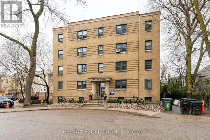 35 - 8 MALLORY GARDENS, Toronto (Yonge-St. Clair), Ontario M4V2A6