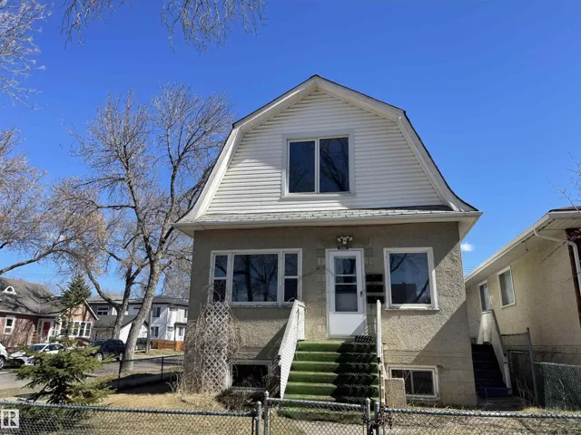 11161 96 ST NW, Edmonton, Alberta T5G1S8