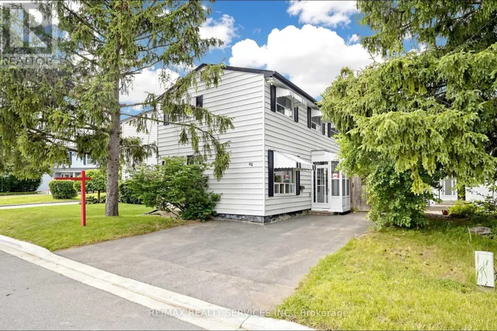 41 HUNTINGWOOD CRESCENT, Brampton (Central Park), Ontario L6S1S5