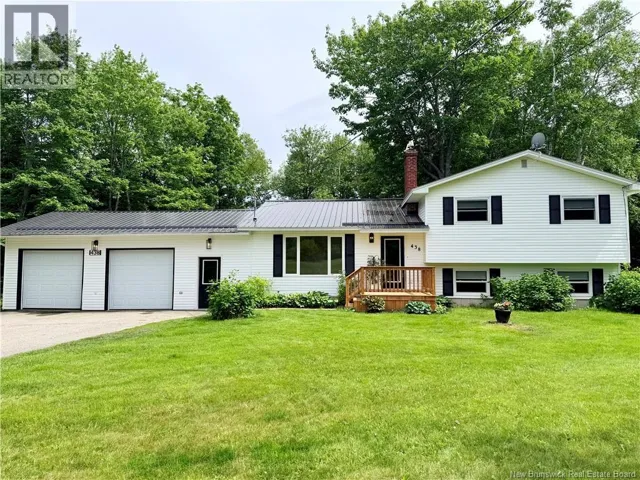 438 McKinnon, Miramichi, New Brunswick E1V6G2