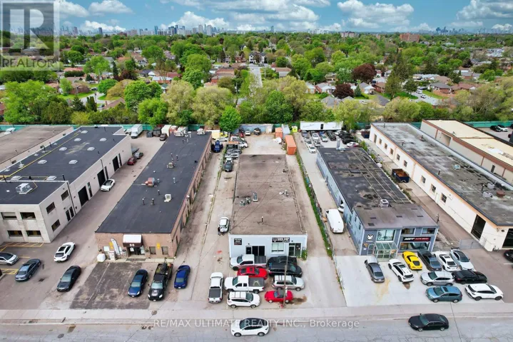 90 CROCKFORD BOULEVARD, Toronto (Wexford-Maryvale), Ontario M1R3C3