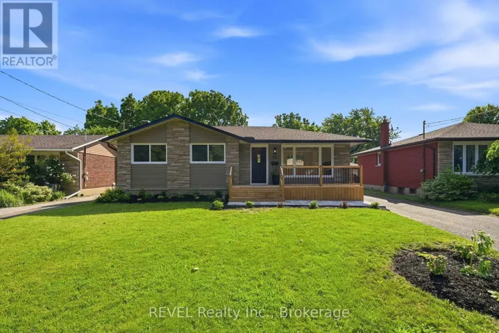 72 PRINCE CHARLES DRIVE, St. Catharines (Lakeport), Ontario L2N3Z1