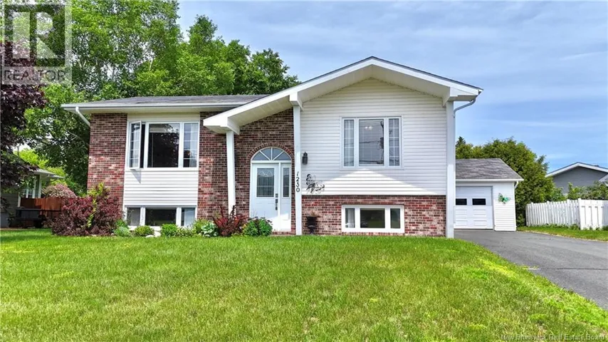 1230 Ocean Ridge, Bathurst, New Brunswick E2A4R7