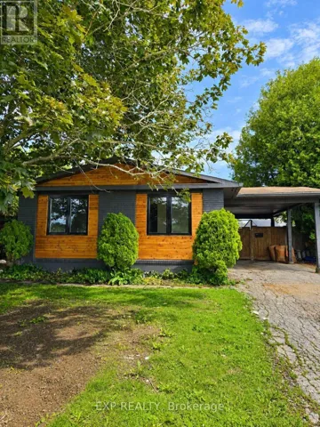 A - 428 HATFIELD CRESCENT, Ottawa, Ontario K1E1M8