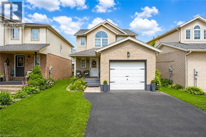 925 COPPER LEAF Crescent, Kitchener, Ontario N2E3W1