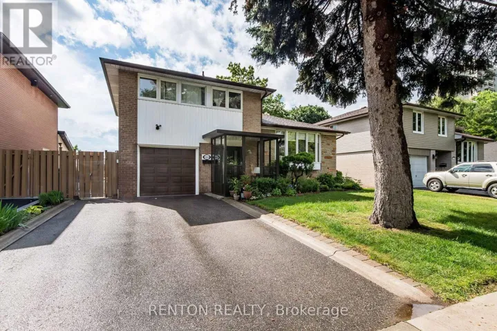 2304 BONNER ROAD, Mississauga (Clarkson), Ontario L5J2C6