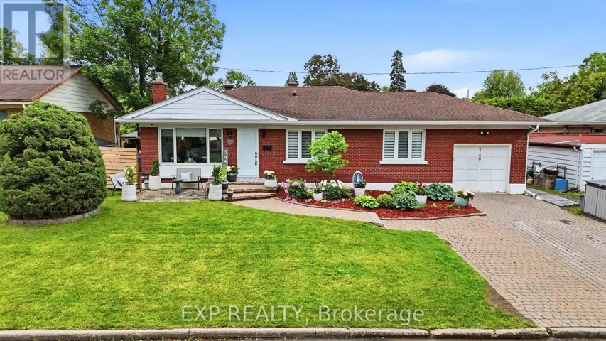 748 WESTON DRIVE, Ottawa, Ontario K1G1W2