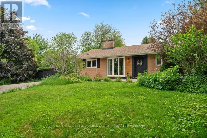 11 YEWFIELD CRESCENT, Toronto (Banbury-Don Mills), Ontario M3B2Y4