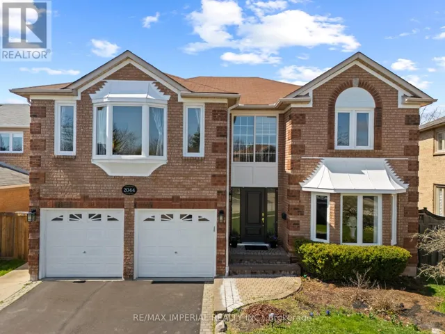 2044 SCHOOLMASTER CIRCLE, Oakville (GA Glen Abbey), Ontario L6M3A1