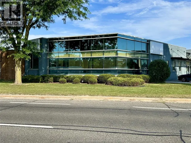 2575 OUELLETTE AVENUE Unit# 200, Windsor, Ontario N8X1L9