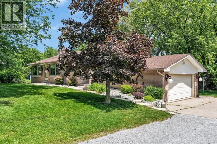 224 WEST PIKE CREEK, Lakeshore, Ontario N8N2L9