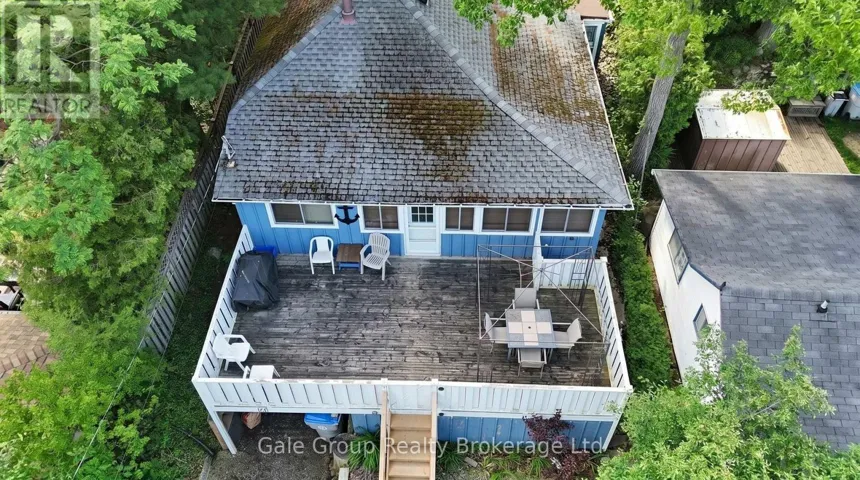 26 WOODWARD AVENUE, Lambton Shores (Grand Bend), Ontario N0M1T0
