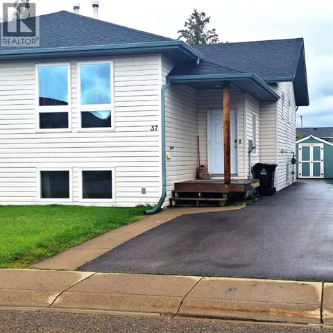 37 Silver Drive, Blackfalds, Alberta T0M0J0