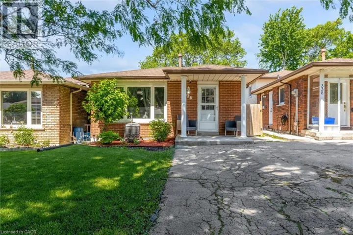 338 EAST 24TH Street, Hamilton, Ontario L8V2Y6