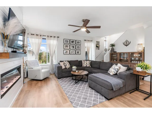 41 15235 SITKA DRIVE, Surrey, British Columbia V3S0A9