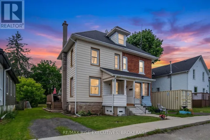 282 SYDENHAM STREET, Gananoque, Ontario K7G1C3